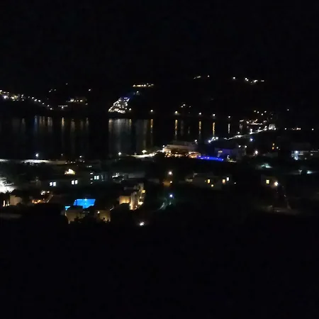 Grandma Vasiliki To Let - 6 Ios